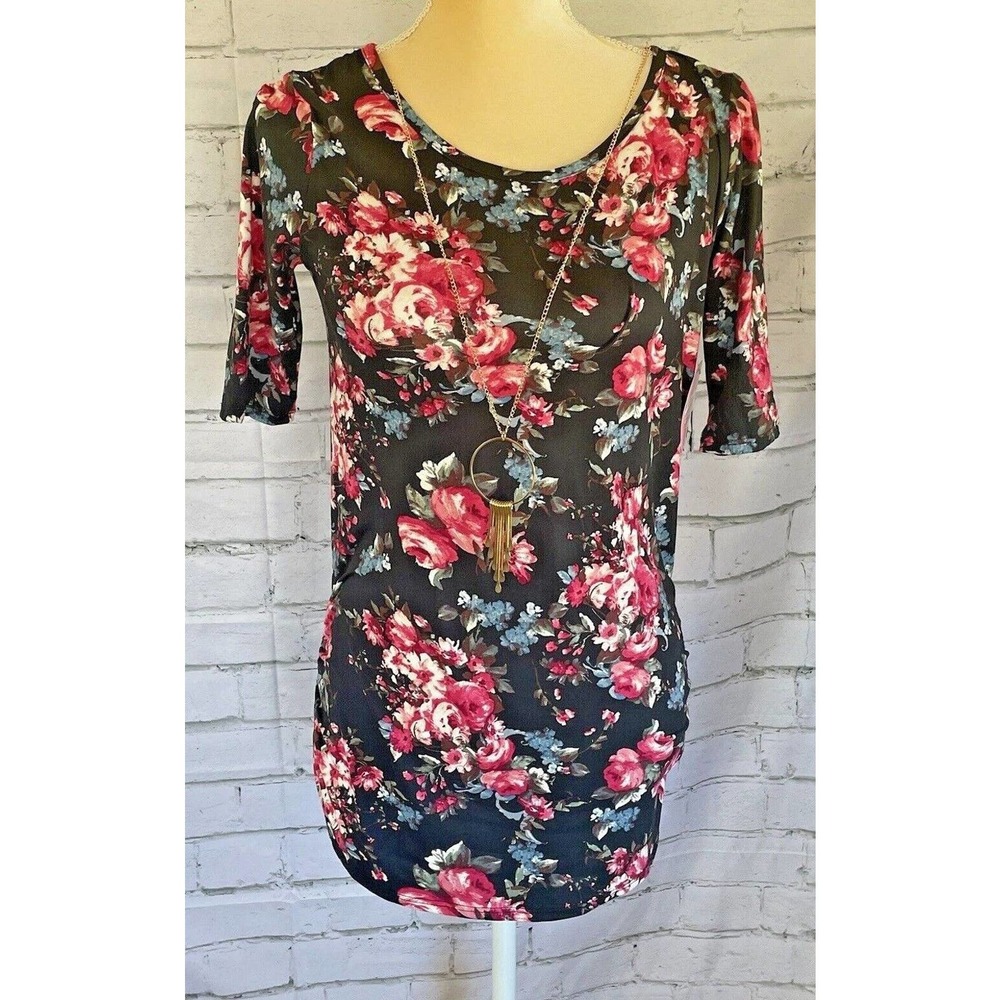 Duetime Flowered Maternity Top w/ attached necklace & ruching on the sides NWT